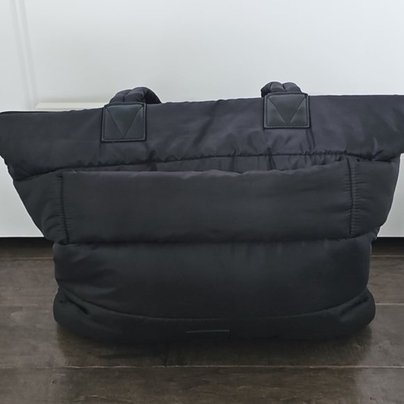 Cynthia Rowley Black Quilted Bag - Picture 4 of 9